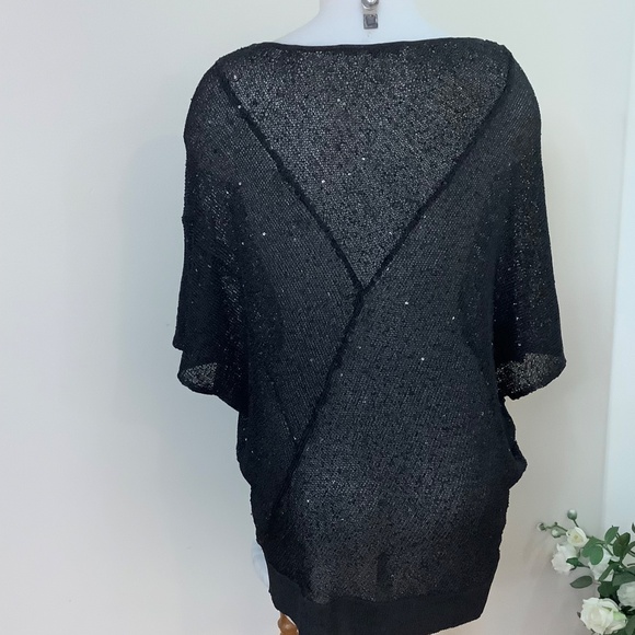 Sparky black mesh top Medium - Picture 4 of 10